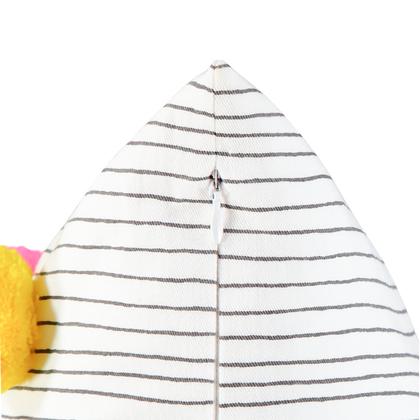 Διακοσμητικό μαξιλάρι με φλουο πομ-πομ 