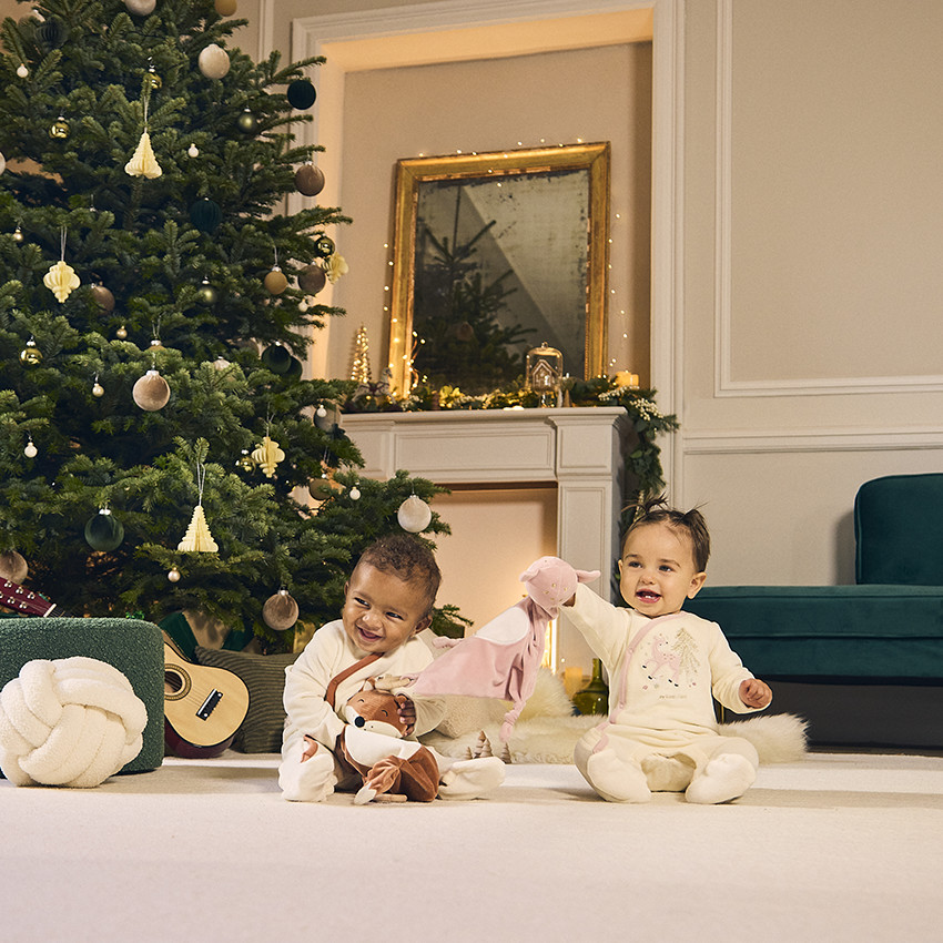 Φορμάκι βελουτέ με ασορτί αρκουδάκι για bebe κορίτσι διαφορετικές ανοιγμένες ανάλογα με την ηλικία 