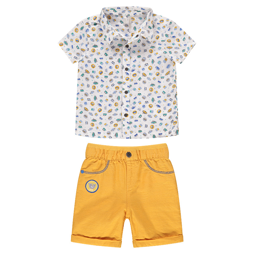 Σύνολο εμπριμέ πουκάμισο και κίτρινη βερμούδα 