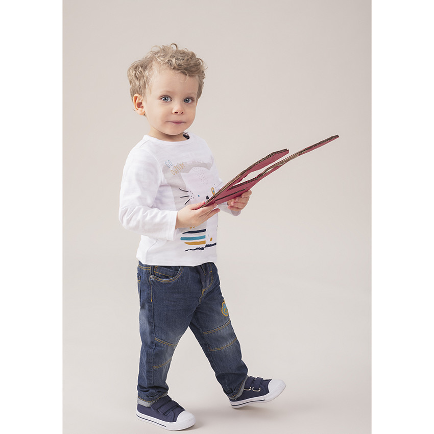 Κοντομάνικη μπλούζα από βιολογικό βαμβάκι με τυπωμένη γατούλα και σούστες στη λαιμόκοψη 