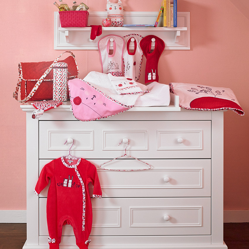 Couverture en jersey avec prints et broderies  