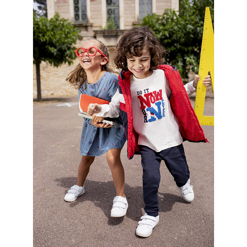 Μακρυμάνικο φόρεμα με ρίγες και κεντημένες καρδιές 