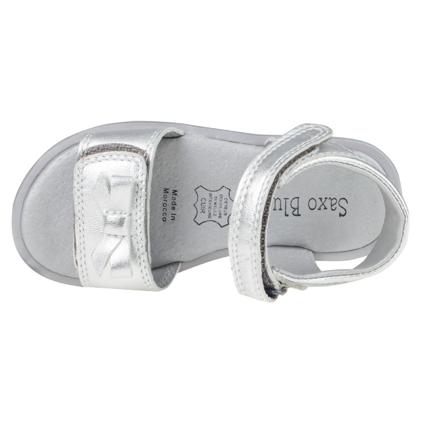 Nu-pieds argentés en cuir à double scratch et noeud du 24 au 27 