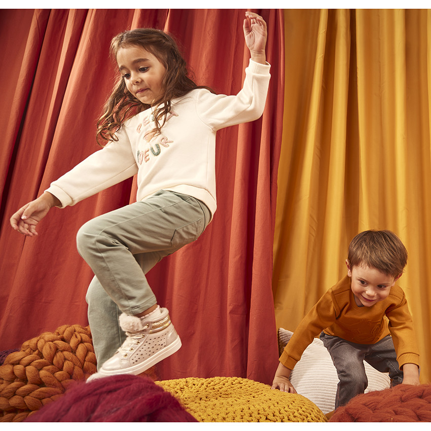 Φούτερ molleton με patchs bouclettes για bebe κορίτσι 