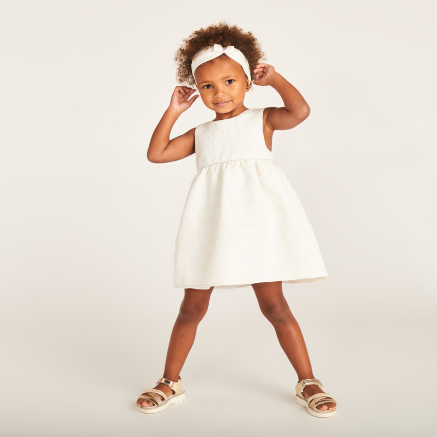 Φόρεμα με λουλουδάτο ζακάρ + κορδέλα με φιόγκο για κορίτσι βάφτισης. 