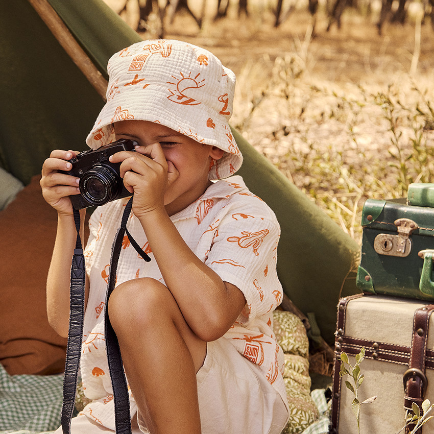 Καπέλο Bob σε tetra με φανταχτερό print διακοπές για αγόρι 