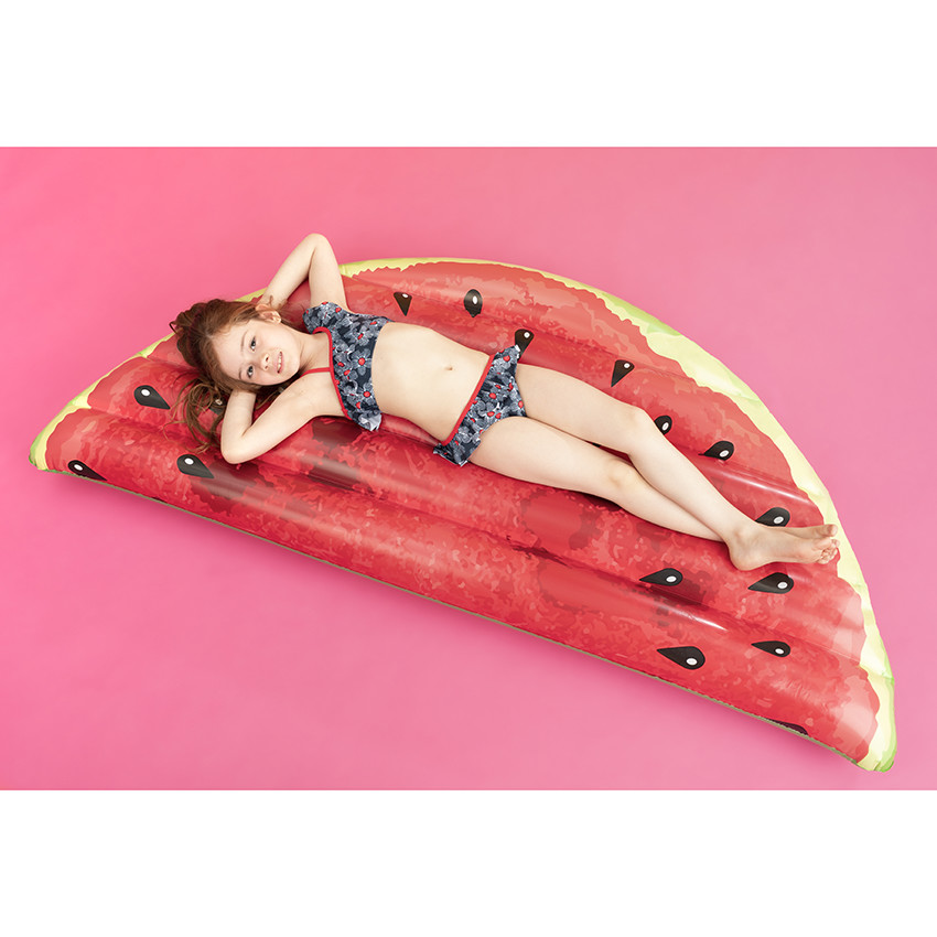 Μαγιώ 2 τεμαχίων με λουλούδια και ασύμμετρο πάνω μέρος. 