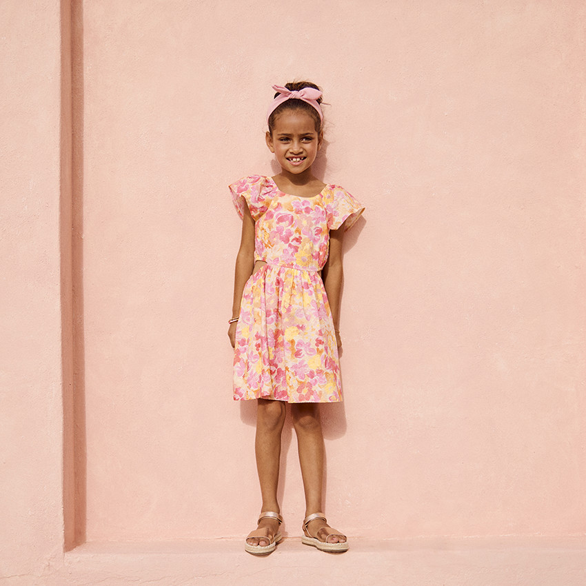 Φόρεμα κοντομάνικο σε seersucker με floral σχέδιο για κορίτσι 