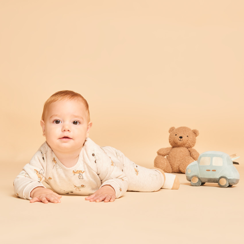 Βελούδινο αυτοκινητάκι για μωρό αγόρι 