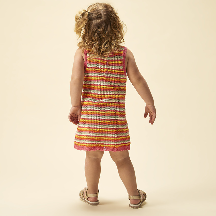 Φόρεμα χωρίς μανίκια σε ριγέ πλέξη για bebe κορίτσι 