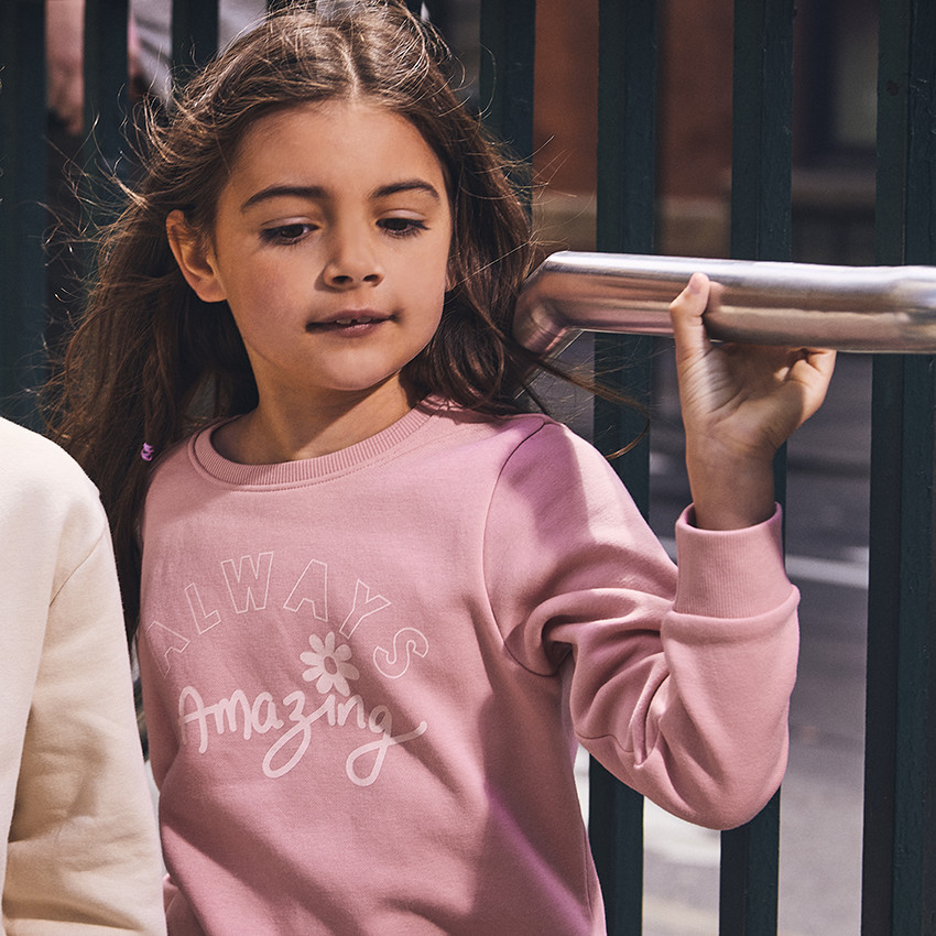 Σύνολο jogging από φούτερ με φαντεζί σχέδιο για κορίτσι 