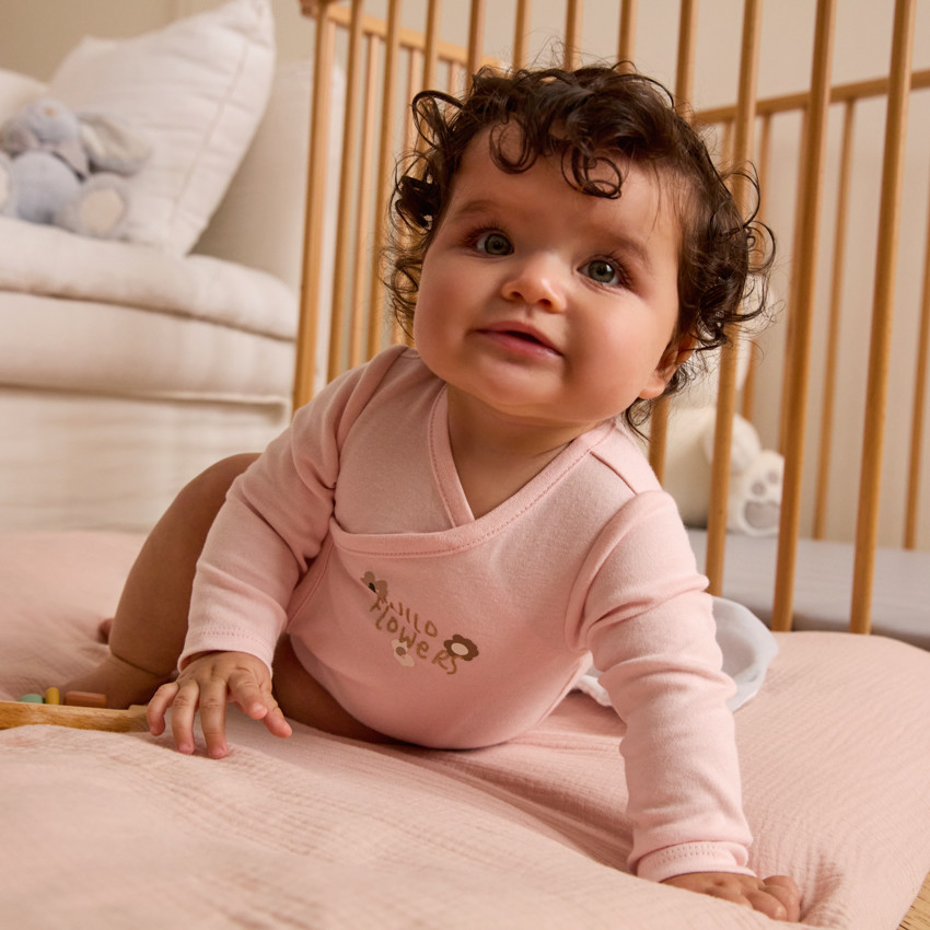 Σετ 3 φαντεζί bodies με μακριά μανίκια για bebe κορίτσι με διαφορετικά ανοίγματα ανάλογα με την ηλικία 