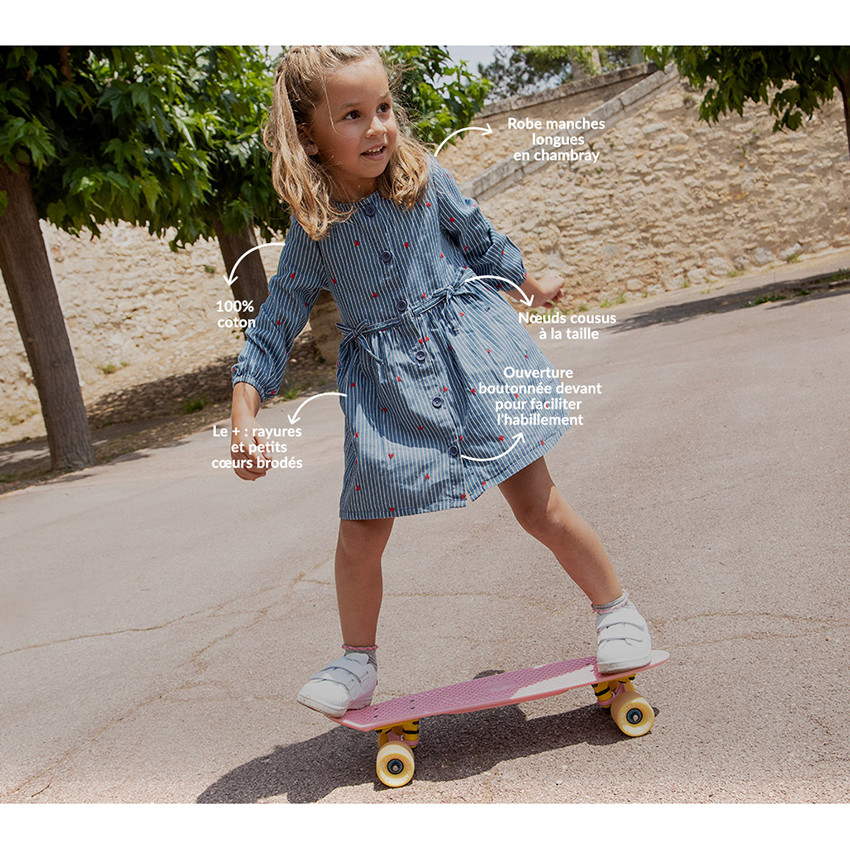 Μακρυμάνικο φόρεμα με ρίγες και κεντημένες καρδιές 