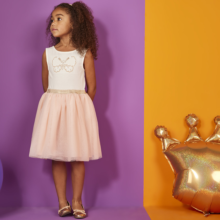 Γιορτινό φόρεμα με κάπα από τούλι effet φτερά glitter για κορίτσι 