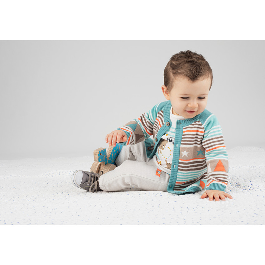 Πλεκτή ζακέτα με ζακάρ μοτίβα και ζέρσεϊ επένδυση 