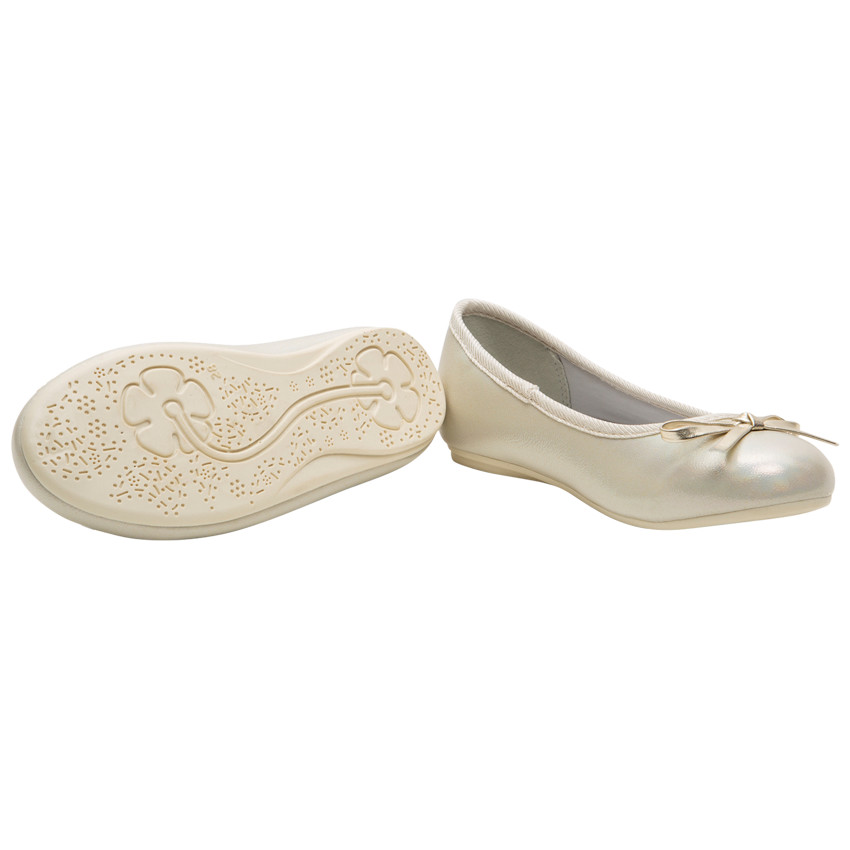 Γυαλιστερές μπαλαρίνες με φιόγκο 