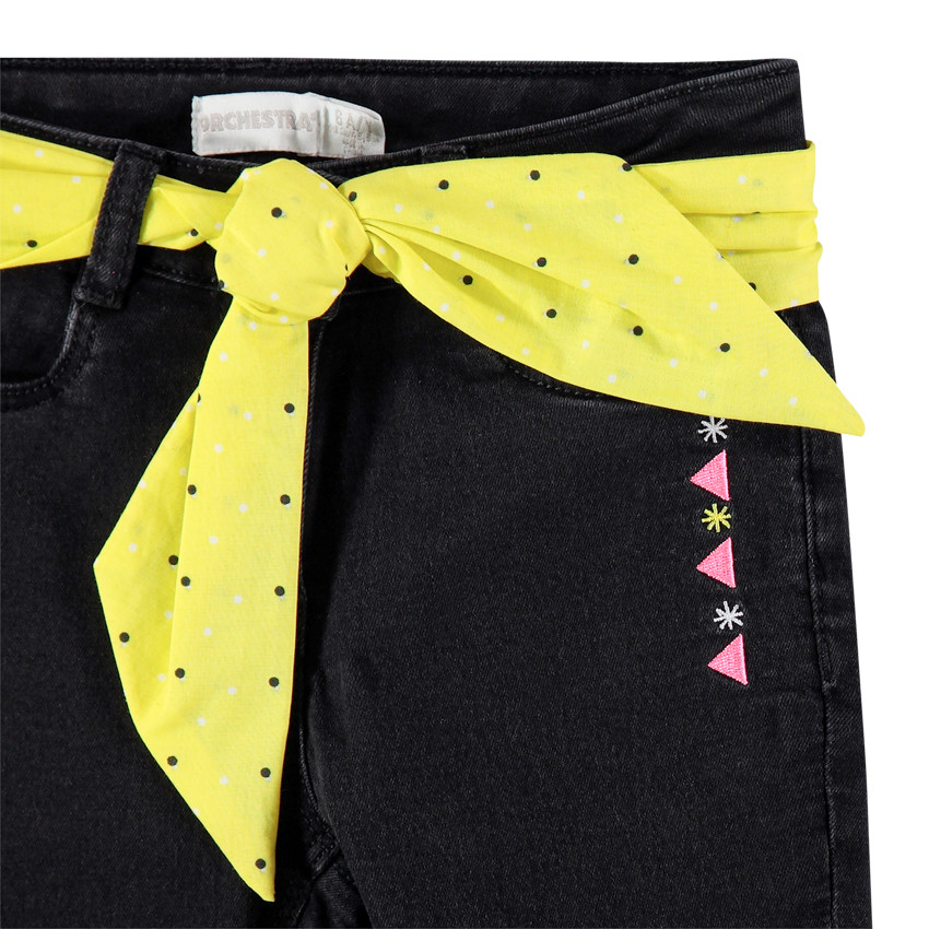 Slim τζιν πάνω από τον αστράγαλο με κορδέλα που δένει στη μέση 