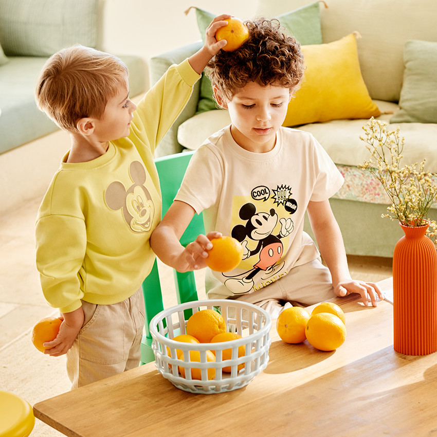 T-shirt κοντομάνικο με τύπωμα Μίκυ Ντίσνεϊ για αγόρι. 