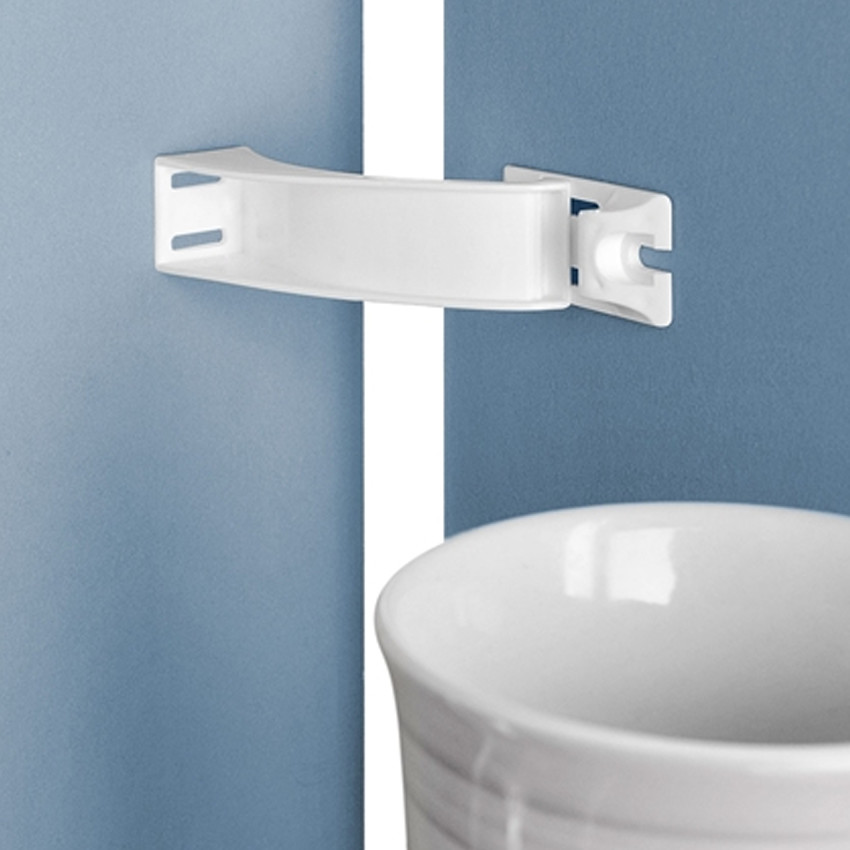 Ασφάλεια -κλειδαριά για ντουλάπι & συρτάρια με προστατευτικό για τα δάχτυλα 8203 της Reer 