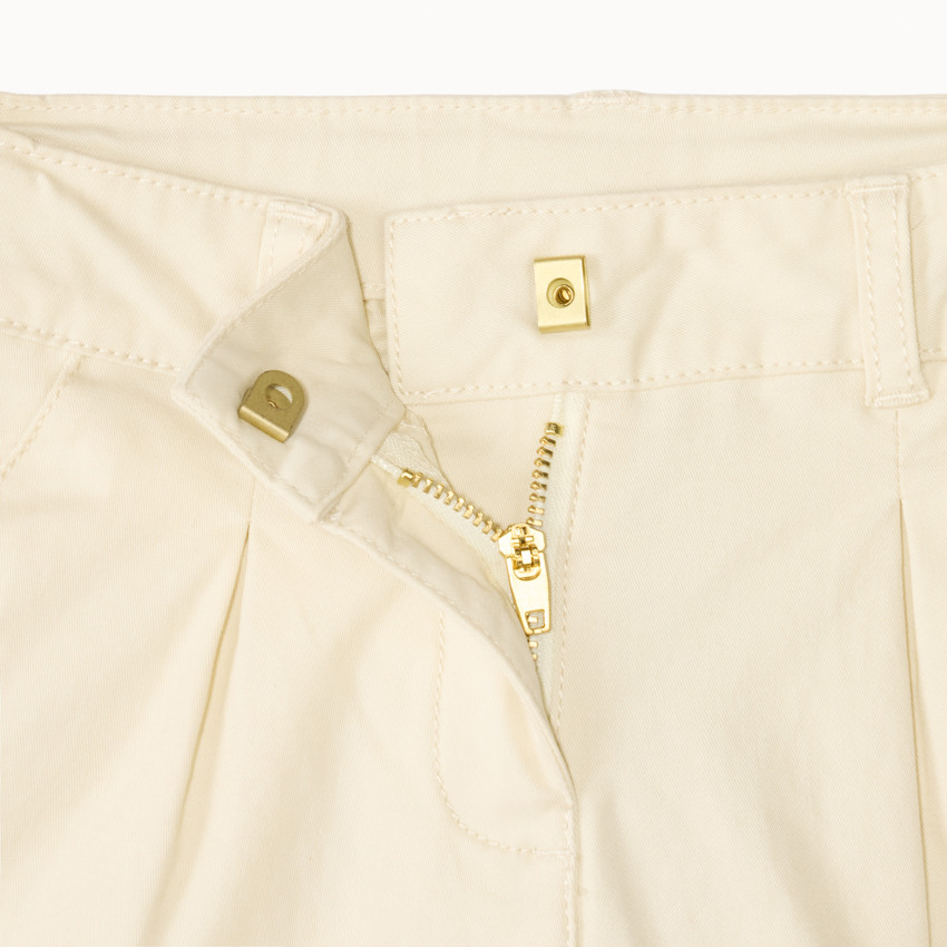 Σορτς twill μονόχρωμο effet πιέτα για κορίτσι 