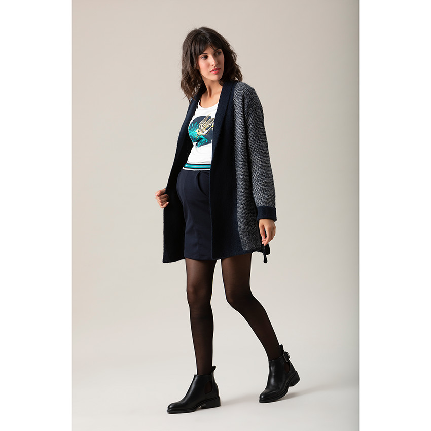 Κοντή φούστα εγκυμοσύνης με γυαλιστερό λάστιχο στη μέση 