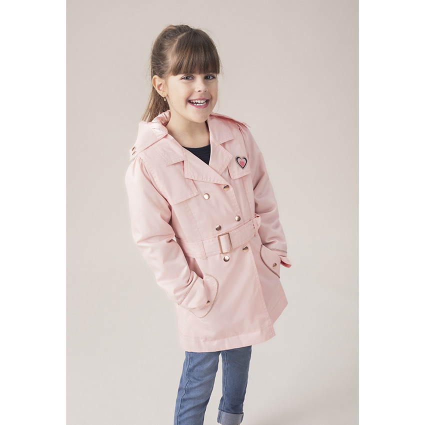 Ροζ καμπαρντίνα με γυαλιστερή όψη και σατέν επένδυση 