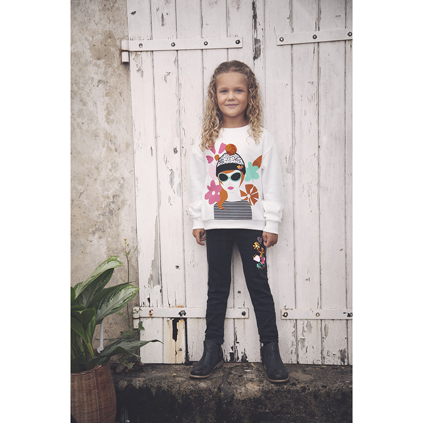 Jean slim για κόριτσι με λουλούδια κεντημένα 