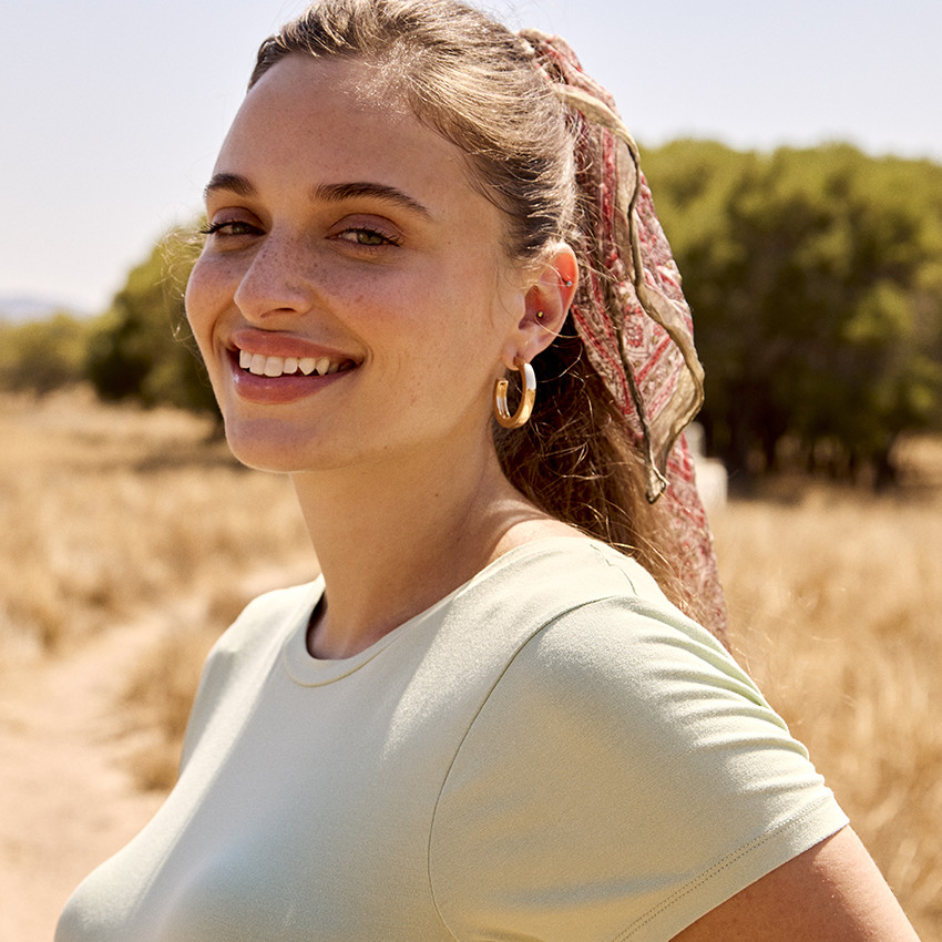 Φόρεμα εγκυμοσύνης κοντομάνικο εφαρμοστό μονόχρωμο 