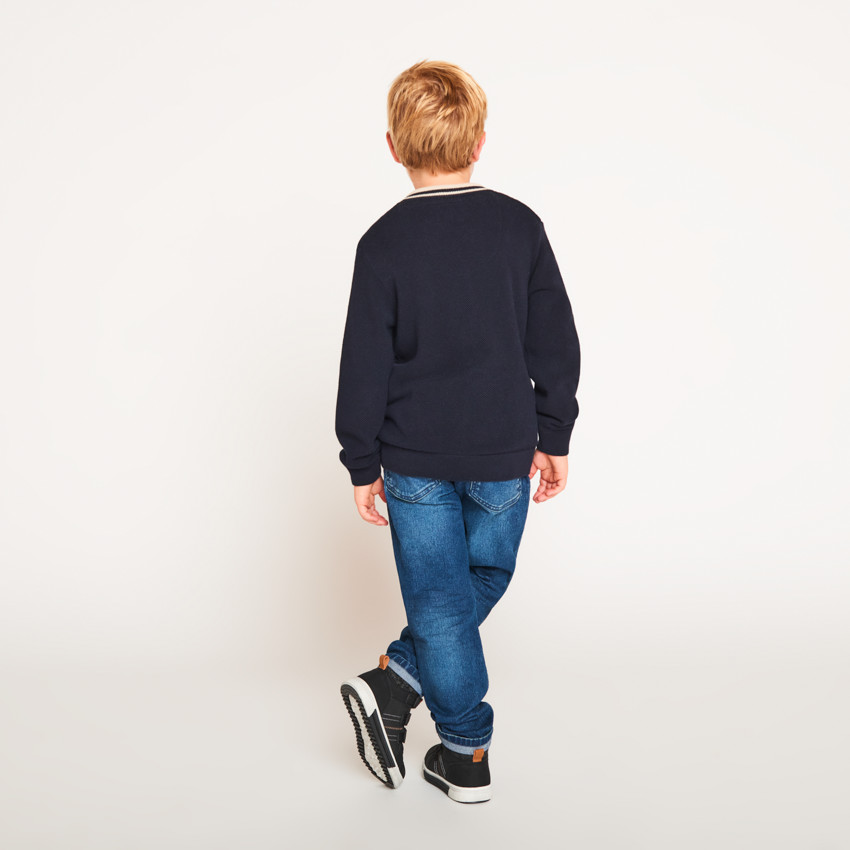 Πλεκτό γιλέκο μονόχρωμο με φινίρισμα ριπ για αγόρι 