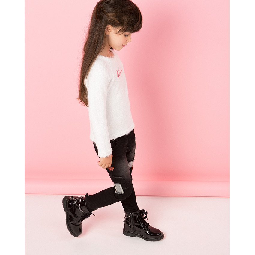 Τζιν με φθαρμένη όψη και φλοράλ κεντήματα  Additional Τζιν με φθαρμένη όψη και φλοράλ κεντήματα