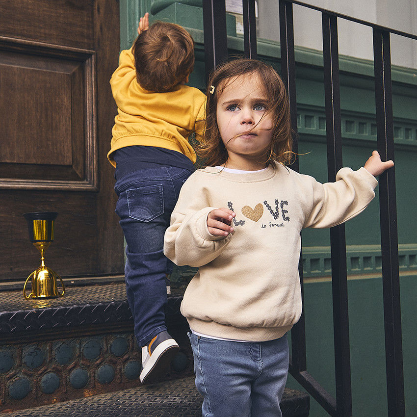 Φούτερ σε molleton με φαντεζί print για bebe κορίτσι 