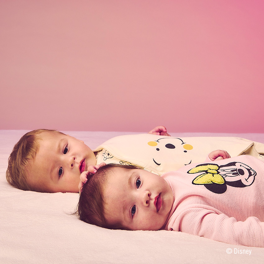 Dors-bien en molleton fantaisie Winnie l'ourson Disney pour bébé  Additional Dors-bien en molleton fantaisie Winnie l'ourson Disney pour bébé