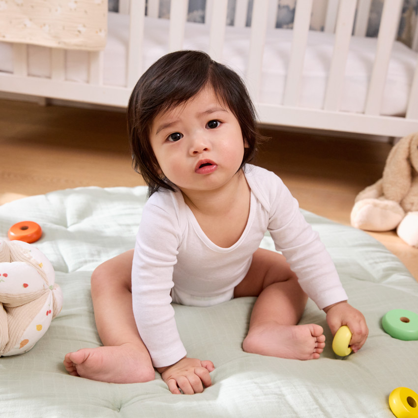 Σετ από 5 λευκά σώματα με μακριά μανίκια για μωρό 