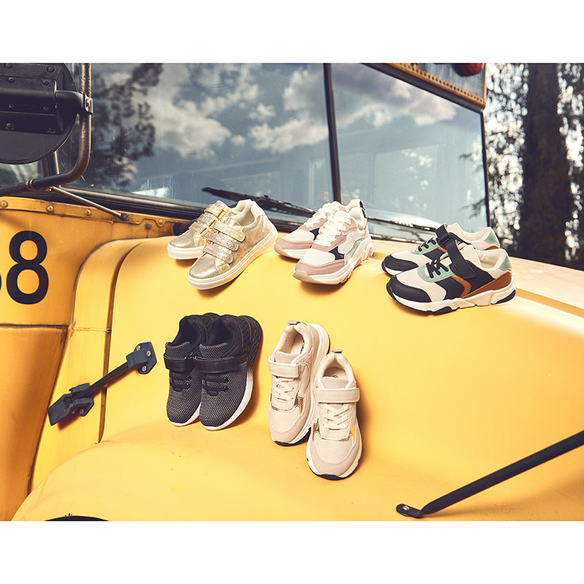 Αθλητικά παπούτσια χαμηλά με mesh λεπτομέρειες για αγόρι 