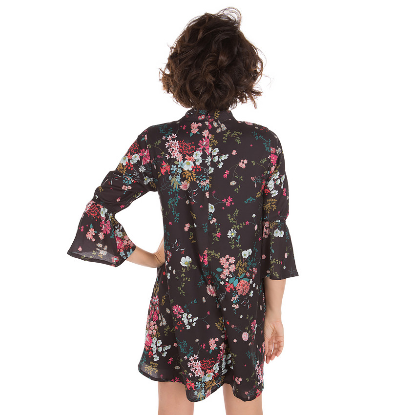 Φαρδύ φόρεμα εγκυμοσύνης με λουλούδια σε όλη την επιφάνεια 