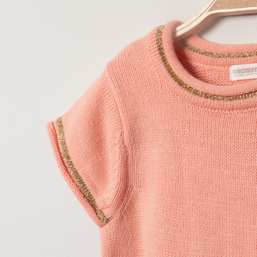 Φόρεμα πλεκτό  κοντομάνικο με χρυσές πινελιές 