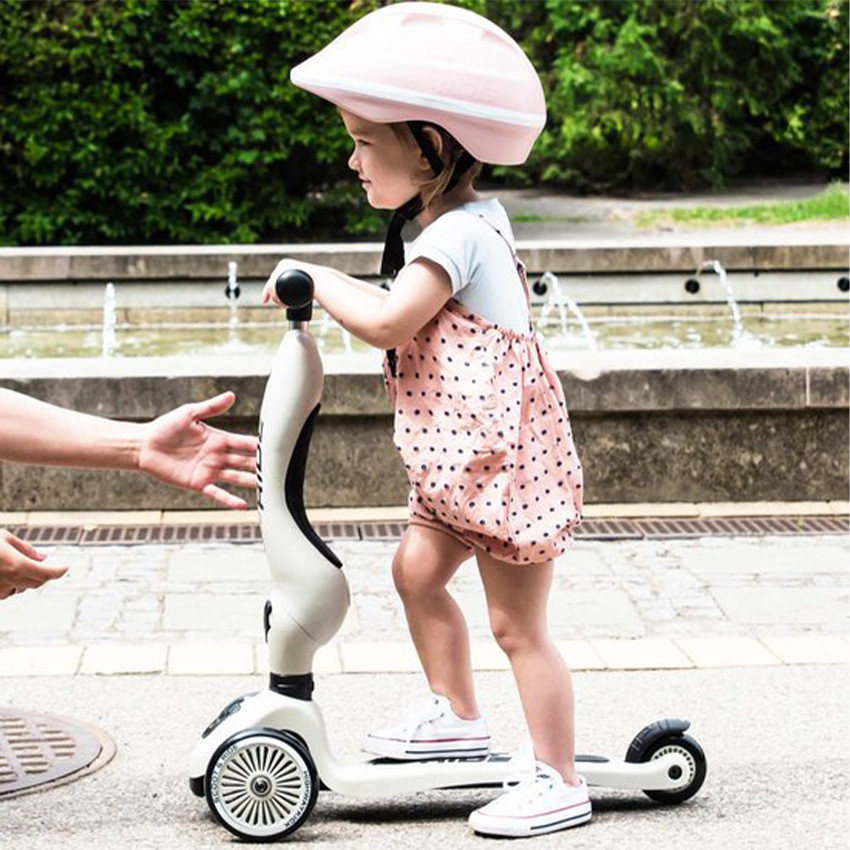 Highwaykick 1 Rose SCOOT AND RIDE 