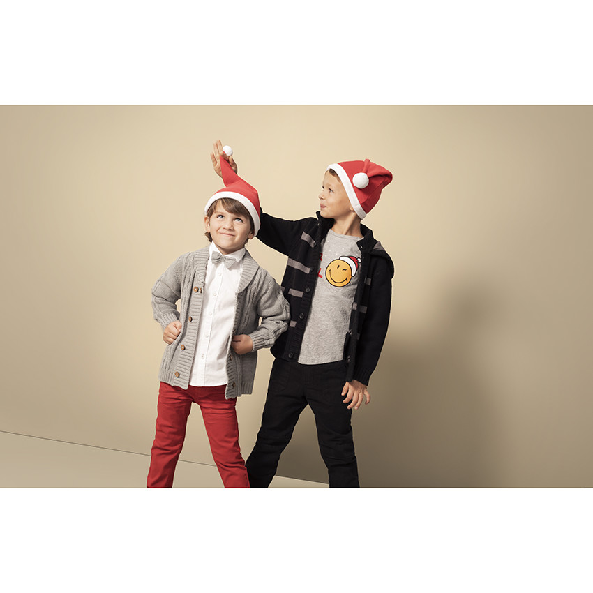 Γιορτινός σκούφος από βελουτέ 