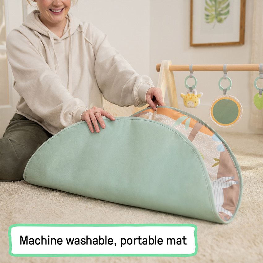 Wonder & Wood Ξύλινο Γυμναστήριο Μωρού Με Χαλάκι Δραστηριοτήτων INGENUITY  