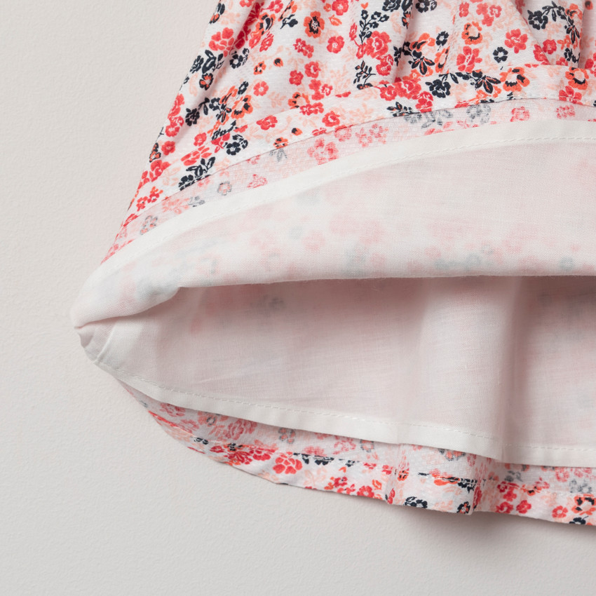 Κοντομάνικο φόρεμα 2 σε 1 με κολάρο Peter Pan και λουλουδάτο σχέδιο 