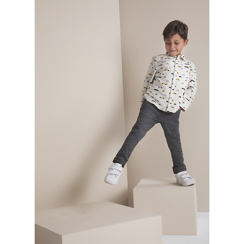 Παντελόνι slim από υφασμάτινο με εφέ crinkle για αγόρι 