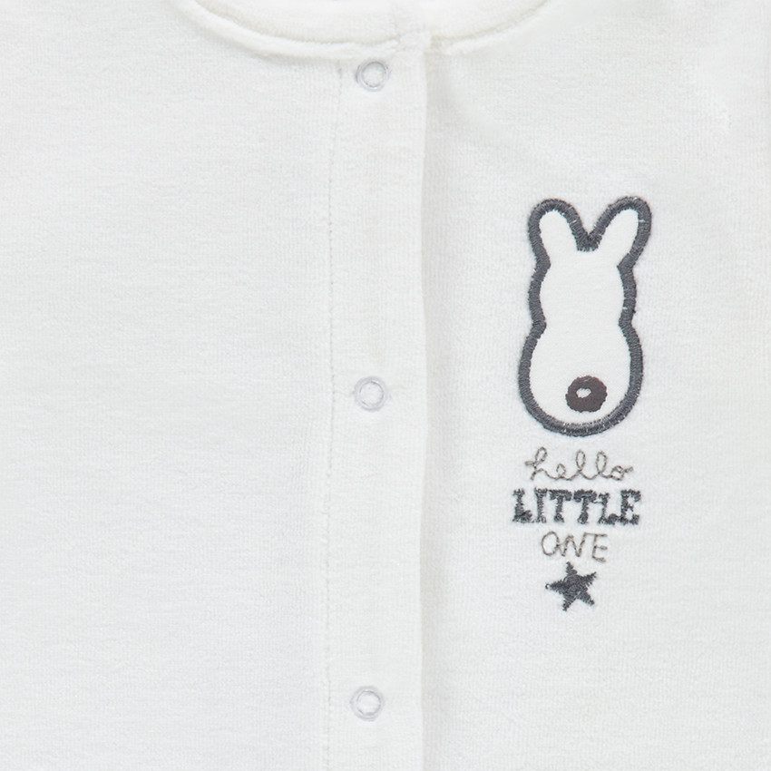 Βελουτέ φορμάκι ύπνου με κεντημένο λαγουδάκι στο στήθος 