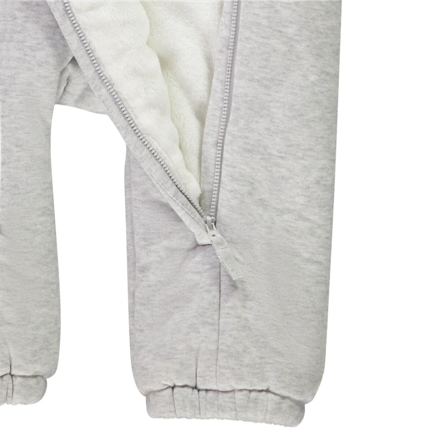 Σαλοπέτα από πλεκτό για κορίτσι με διαφορετικές λεπτομέρειες ανάλογα με την ηλικία 