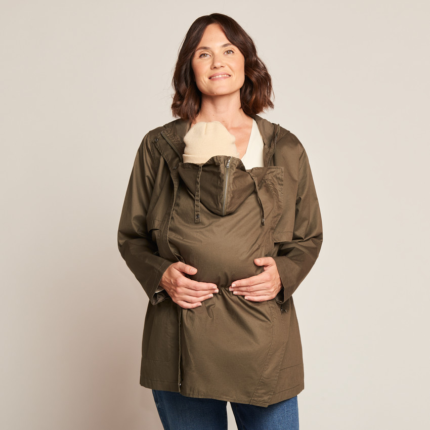 Μητρική παρκά με κουκούλα που εξελίσσεται 