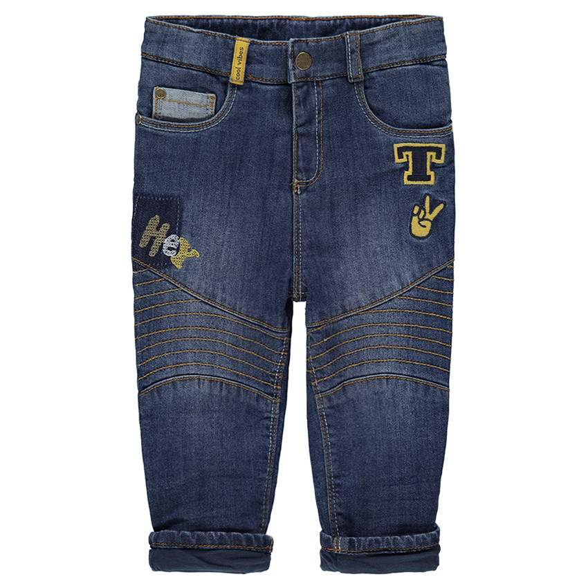 Τζιν με used όψη, επένδυση από sherpa, απλικέ σήματα και κεντήματα  Additional Τζιν με used όψη, επένδυση από sherpa, απλικέ σήματα και κεντήματα