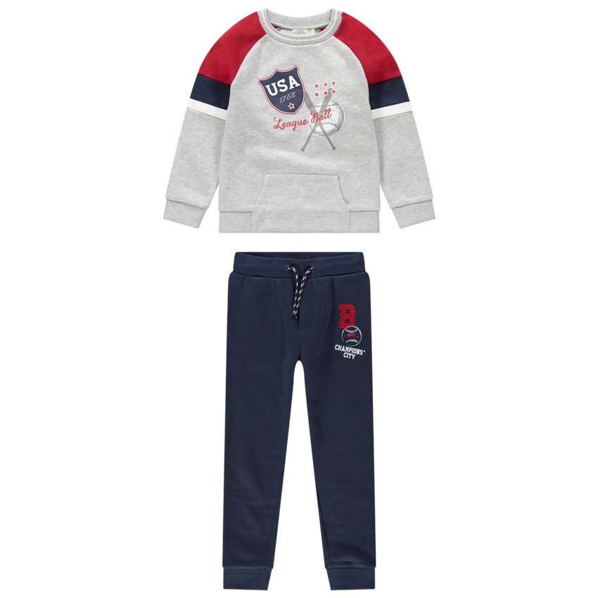Σύνολο φόρμας από φανέλα με στάμπες σε κολεγιακό στυλ 