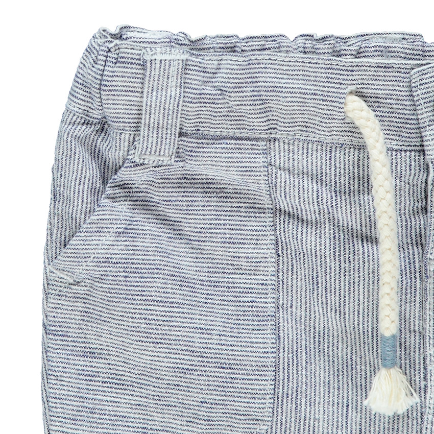 Βερμούδα με ρίγες σε όλη την επιφάνεια και τσέπες 