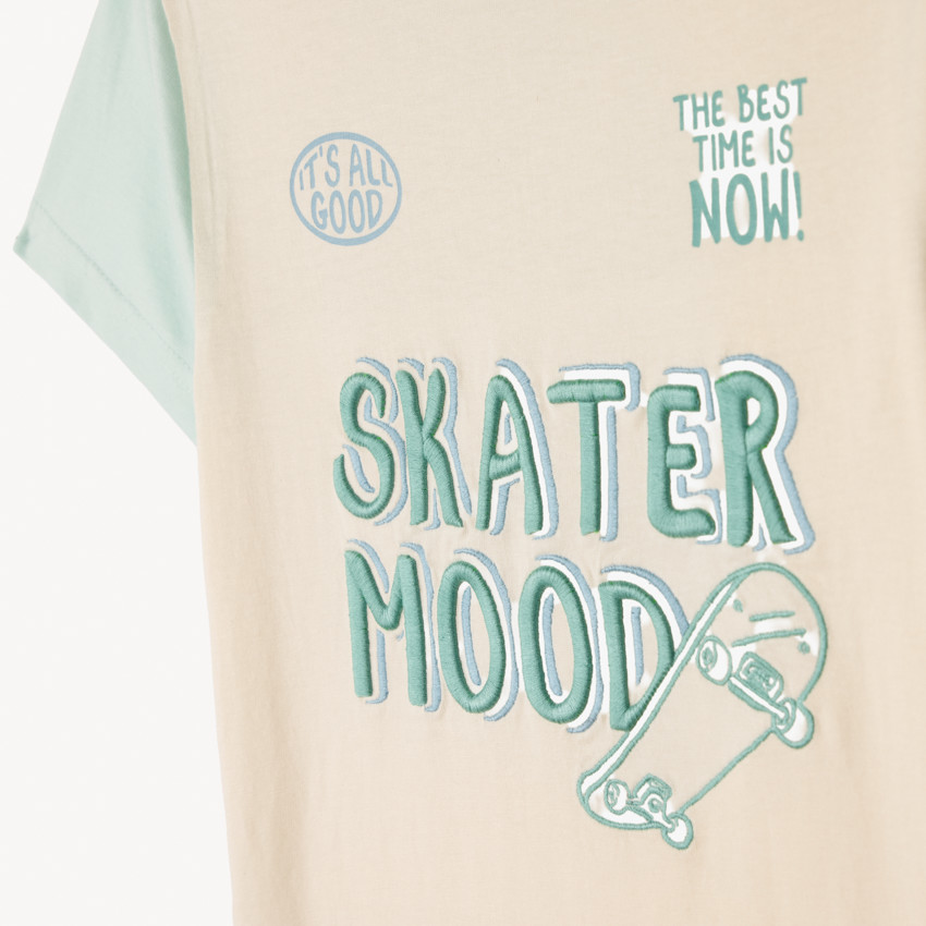 T-shirt με κοντά μανίκια με κέντημα 3D για αγόρια 
