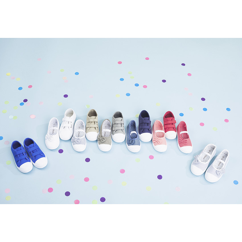 Αθλητικά παπούτσια από ύφασμα με φιόγκο 