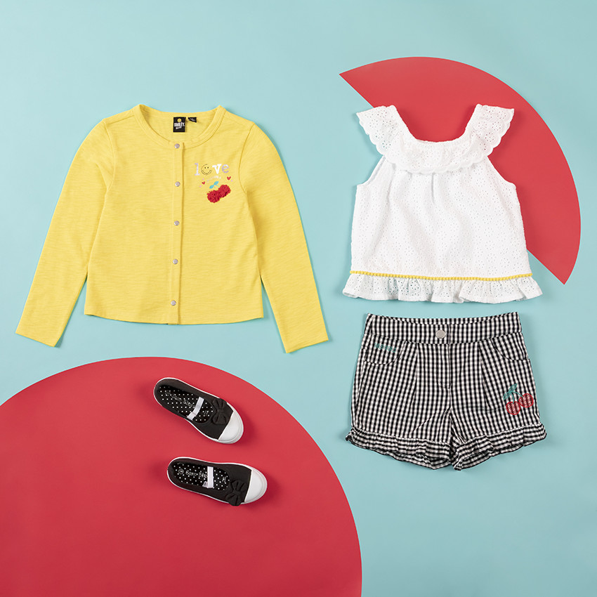 Σόρτς καρώ με βολάν και κέντημα κερασάκια 